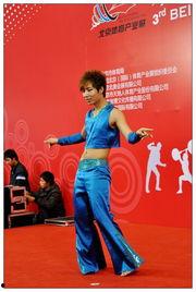 男生搞笑肚皮舞,颠覆传统，笑点满满！