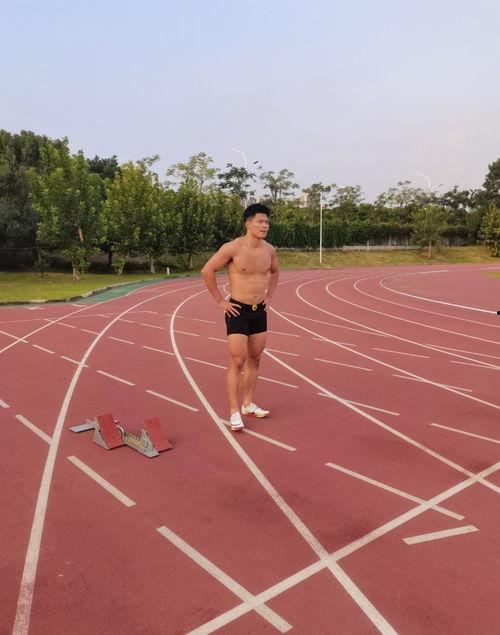 苏炳添生活照,速度与激情的青春风采